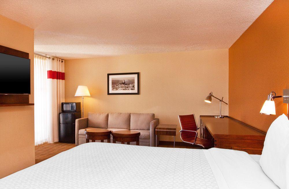 Four Points By Sheraton - San Francisco Bay Bridge Емерівілль Екстер'єр фото