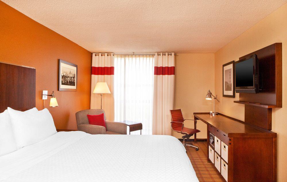 Four Points By Sheraton - San Francisco Bay Bridge Емерівілль Екстер'єр фото