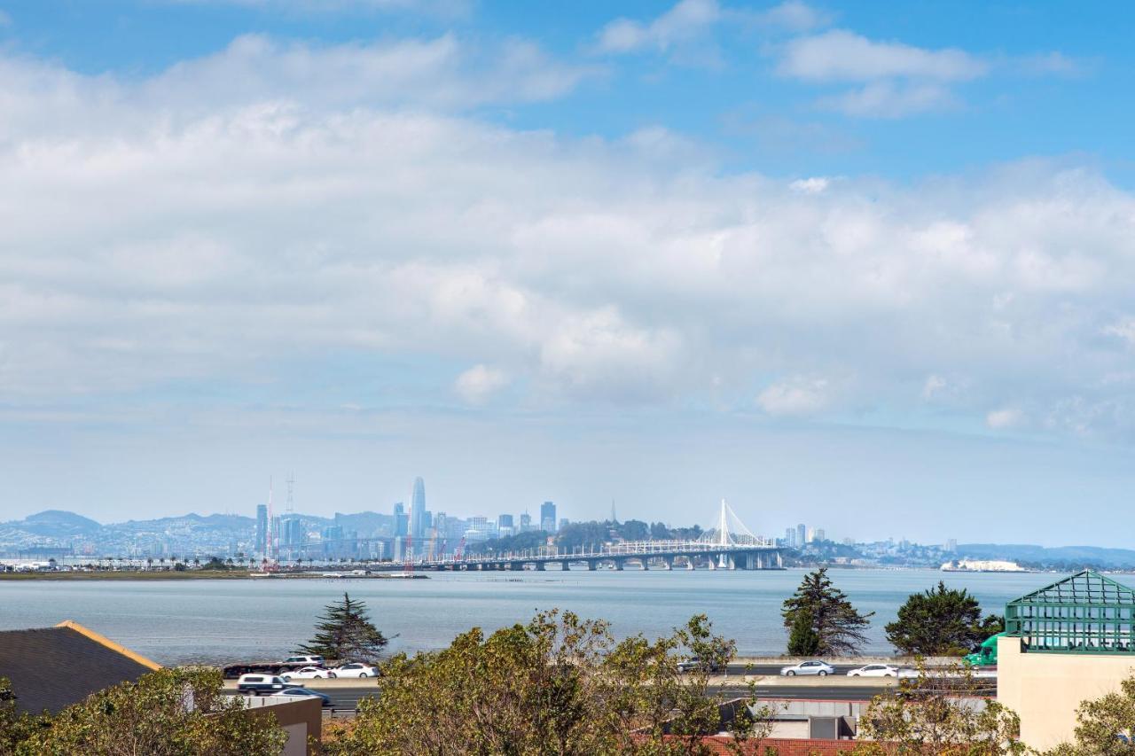 Four Points By Sheraton - San Francisco Bay Bridge Емерівілль Екстер'єр фото